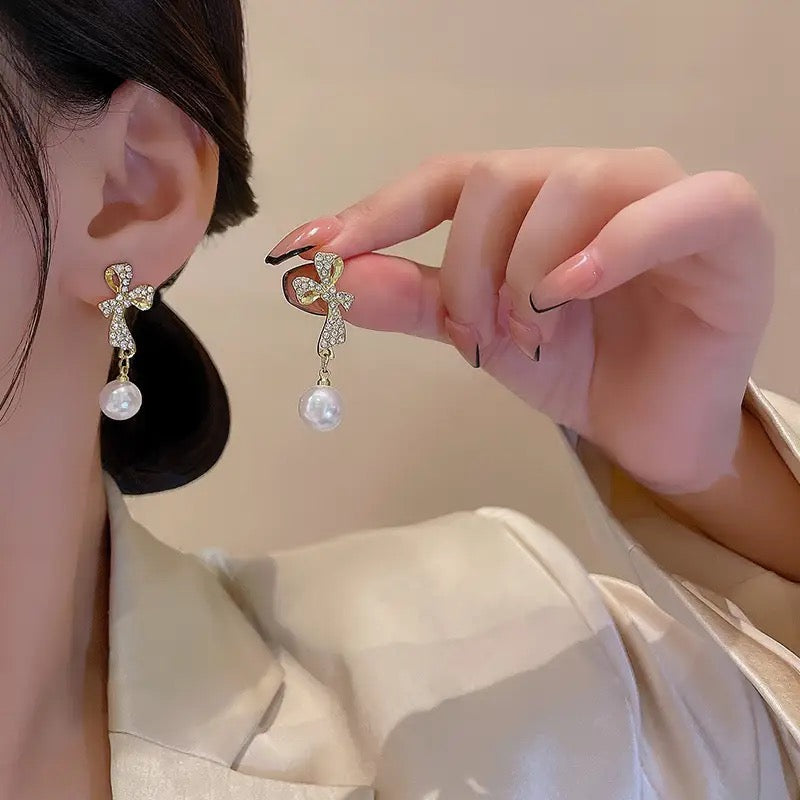 Zirconia Gold Knots White Pearl Drop Earrings