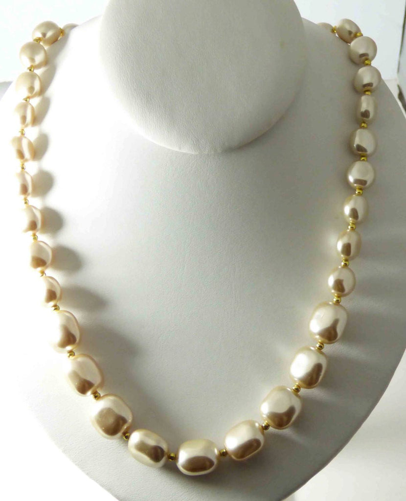 Pebble Gold Freshwater Pearl Necklace