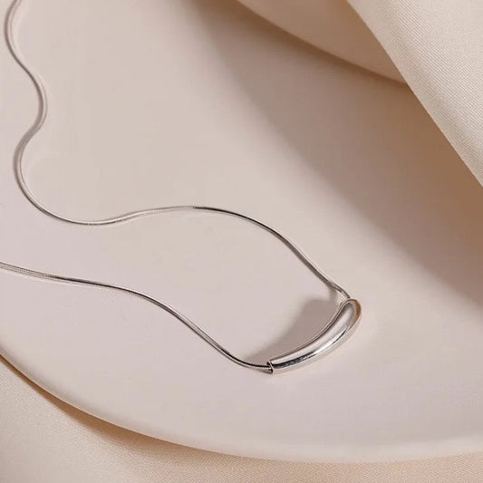 Snake Chain Water Drop Silver Pendant Necklace