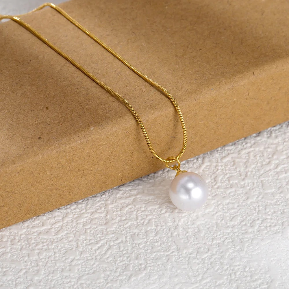 925 Sterling Silver Pearl Gold plated Necklace