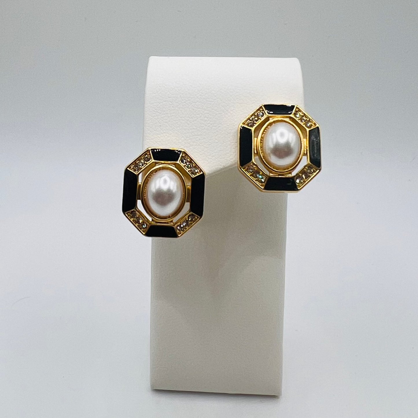 White Pearl Octa Zircon Stud Earrings