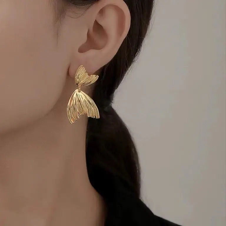 Fish leaves gold drop earrings