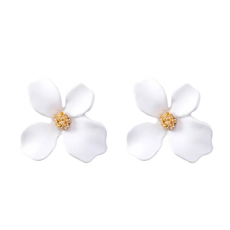 White Four Leaves Floral Shaped Stud Earring