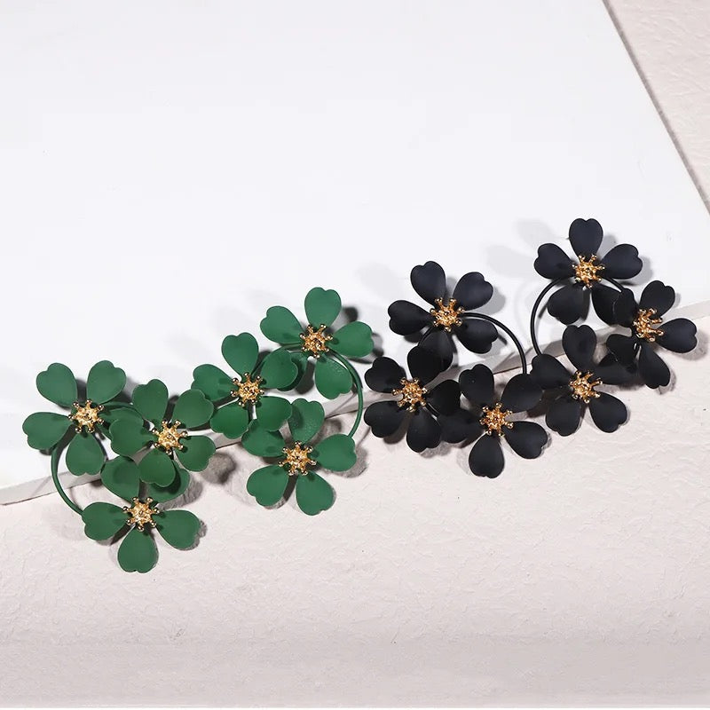 Vintage Black Three Fllower Drop Earring