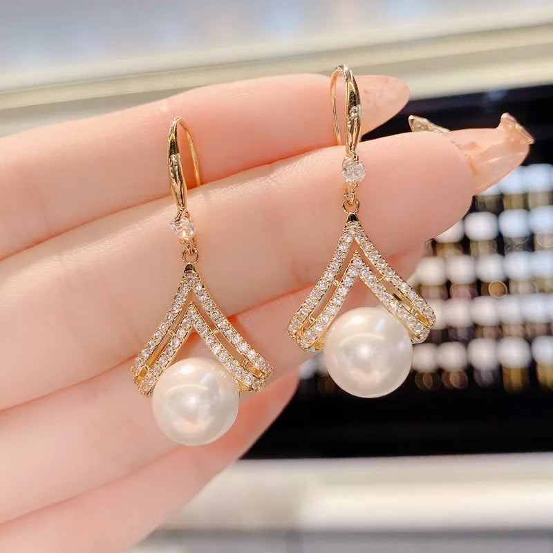 Hanging Gold Pearl Zircon Drop Earrings