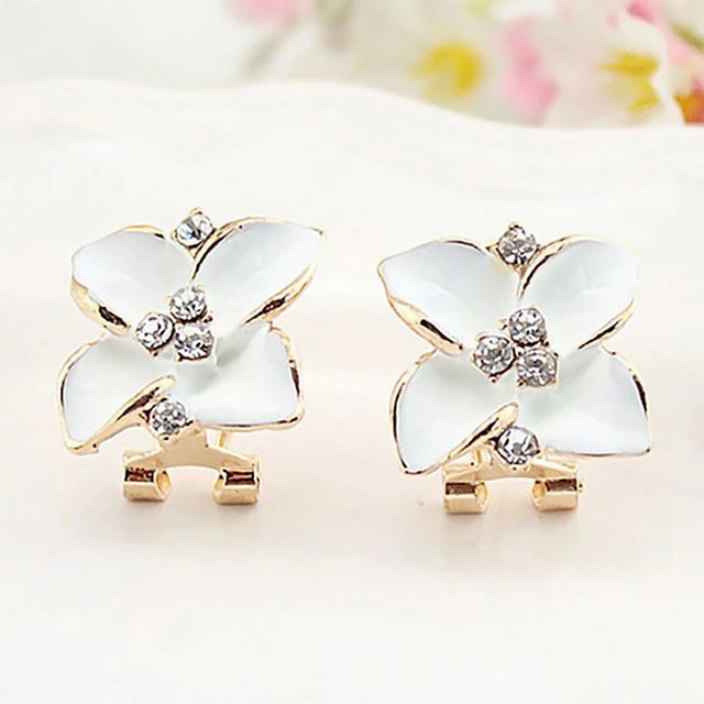 White Flower Cubic Stud Earrings