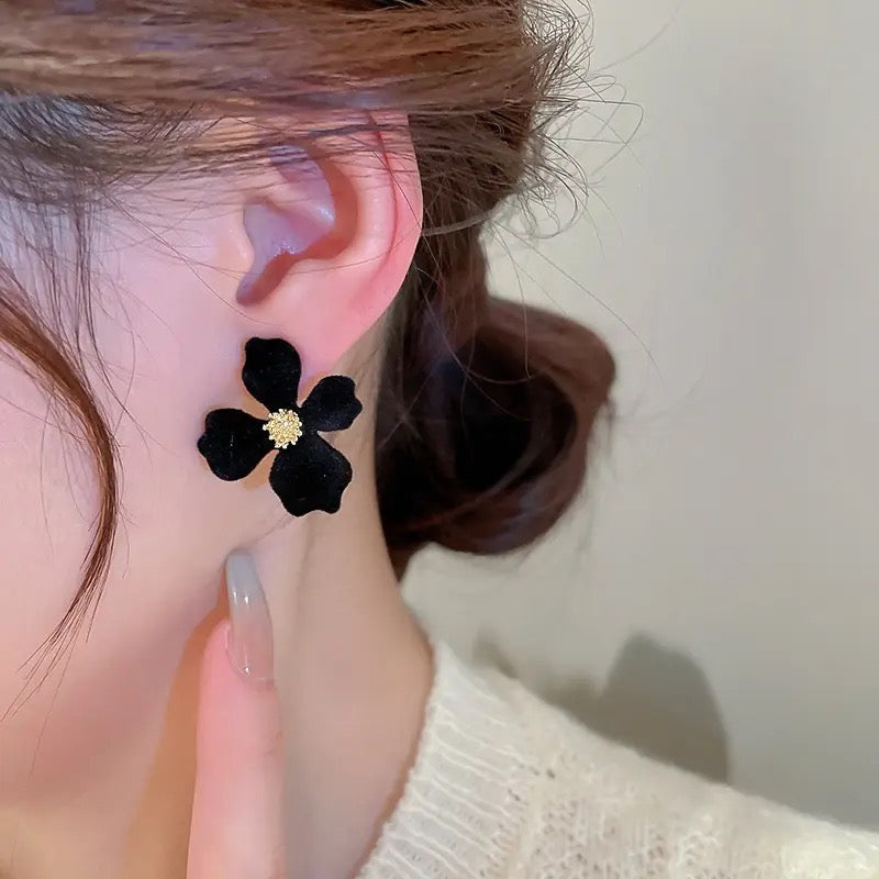 Black Four Leaves Floral Stud Earrings