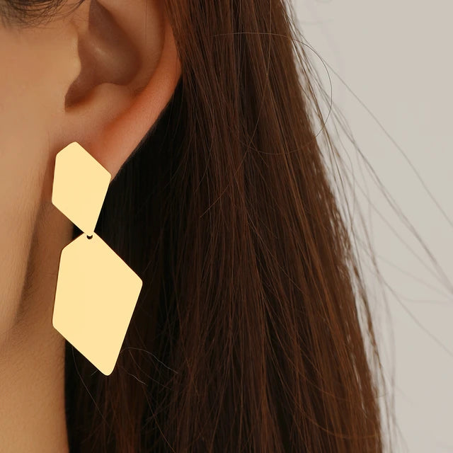 Gold Curvy Pointed Drop Earrings