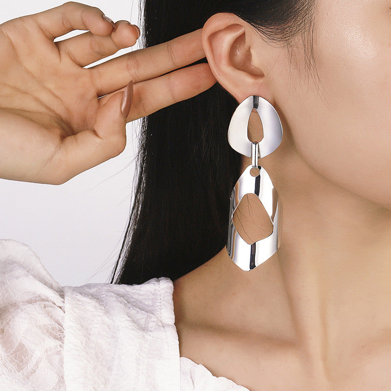 Linked Open Oval Silver Drop Earrings