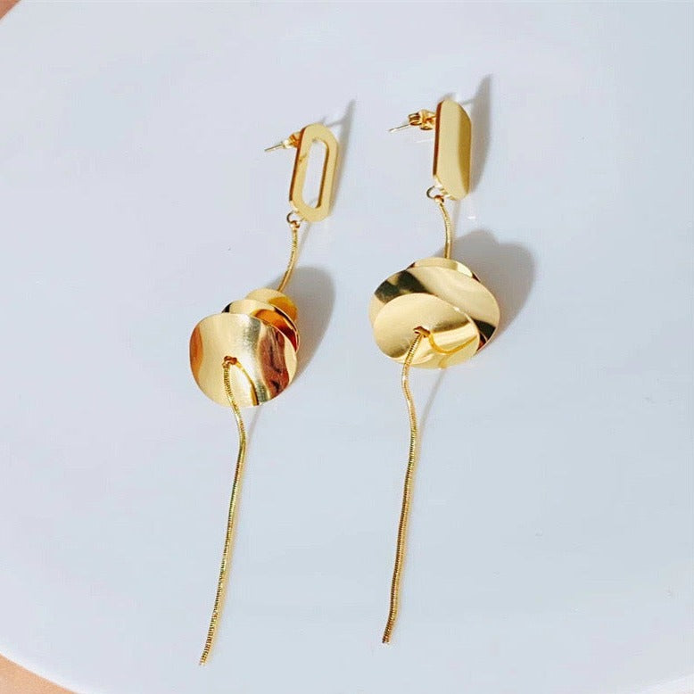 Hanging Drun Gold Drop Earrings